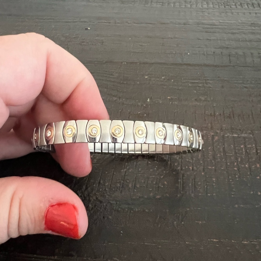 Silver stretch bracelet